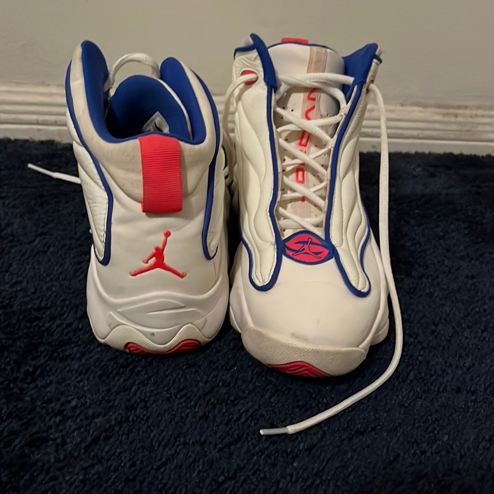 I am selling the Air Jordan “prostrong” in the color racer pink blue. US Size Y7